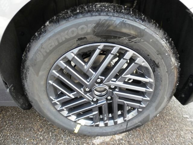 New 2026 Nissan Sentra SV w/ SV Convenience Package image 9