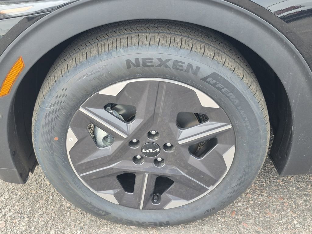 New 2025 Kia EV6 Light w/ Light LR Technology Package image 16