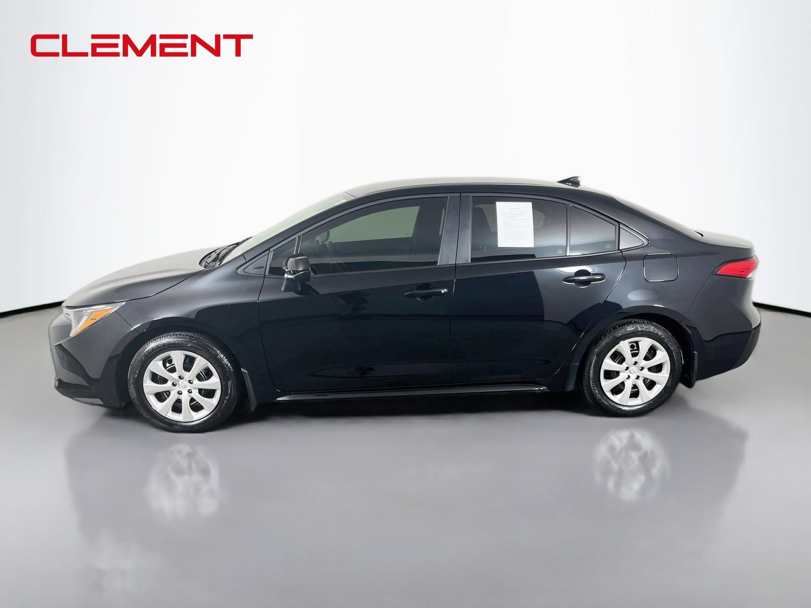 Used 2026 Toyota Corolla LE FWD image 5