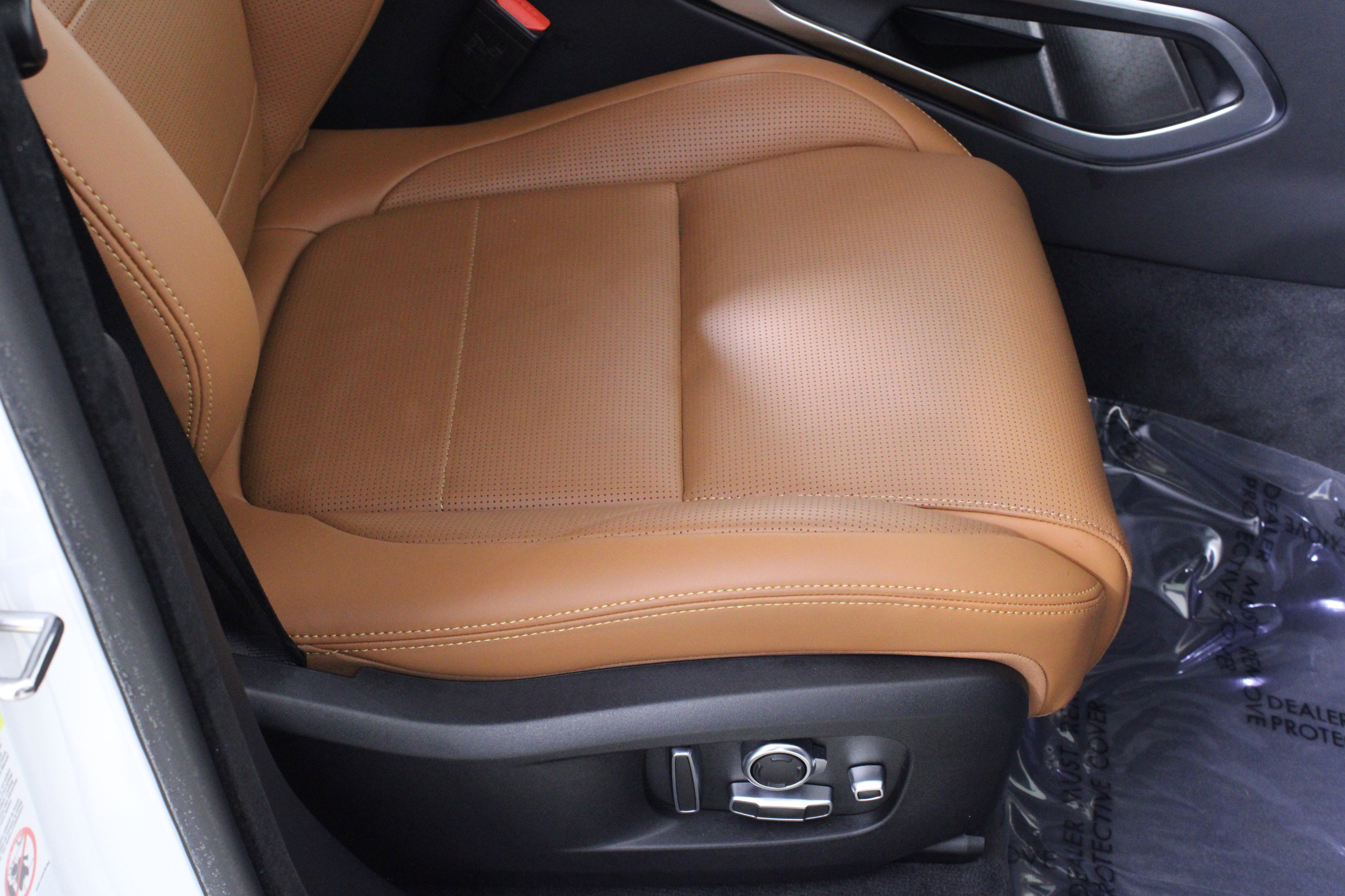 Used 2025 Jaguar F-PACE R-Dynamic S image 16