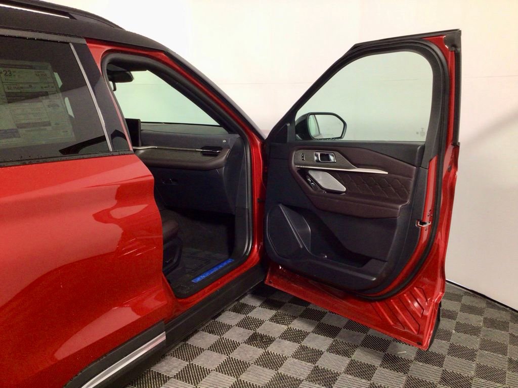 New 2026 Ford Explorer Platinum w/ LUX Leather Package image 33