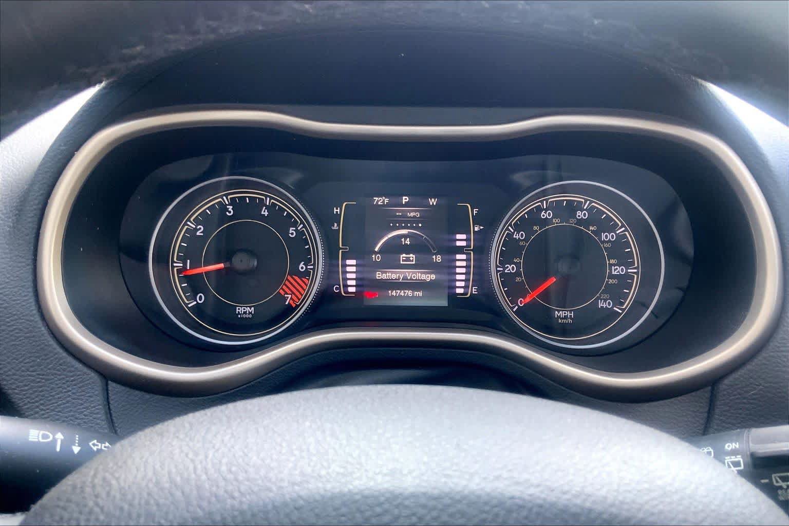 Used 2015 Jeep Cherokee Latitude FWD image 24