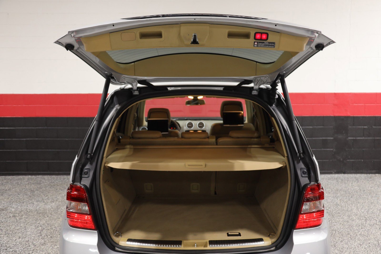 Used 2009 Mercedes-Benz ML 550 4MATIC image 34