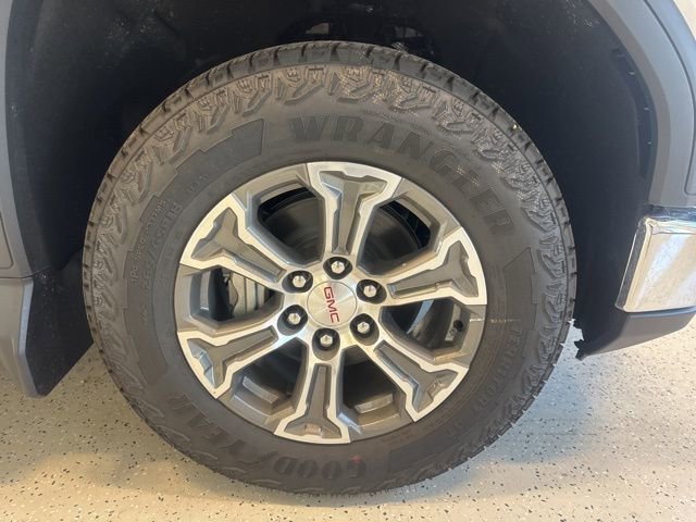 New 2026 GMC Sierra 1500 SLE w/ X31 Off-Road Package image 14