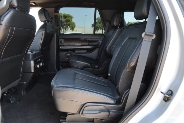 Used 2020 Ford Expedition Limited w/ Equipment Group 301A RWD image 29