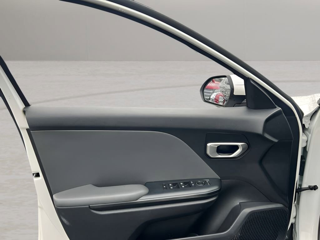 Used 2025 Kia K4 LXS FWD image 20