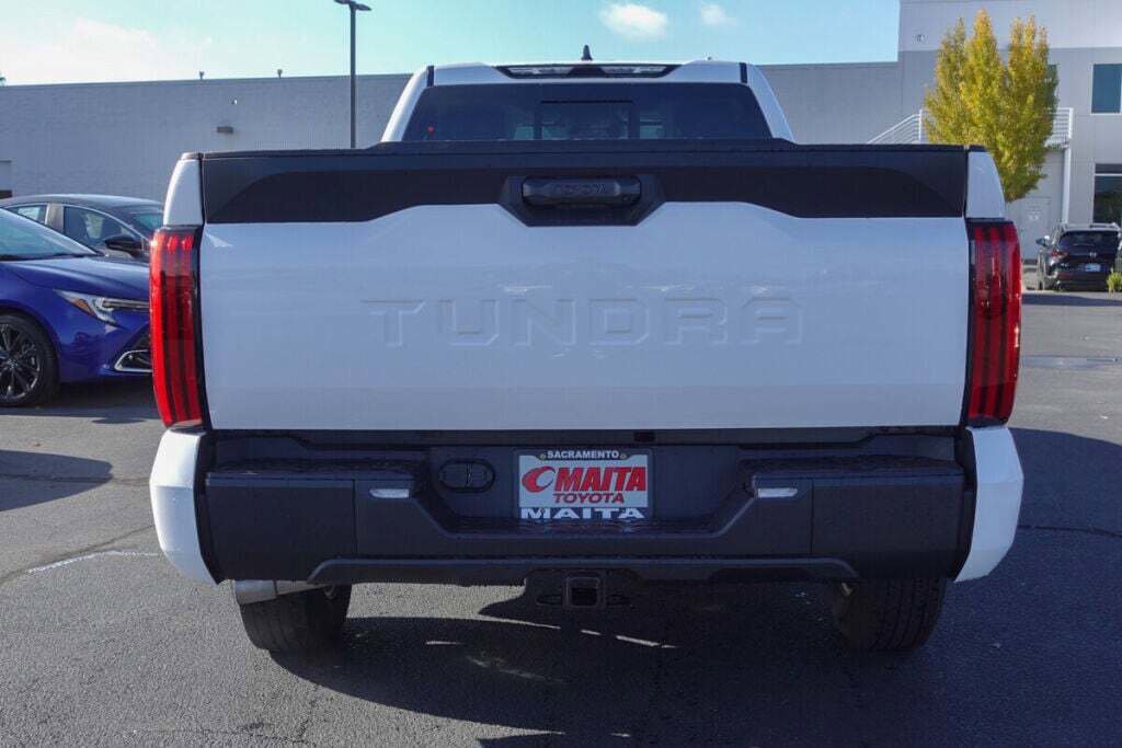 New 2026 Toyota Tundra SR image 4