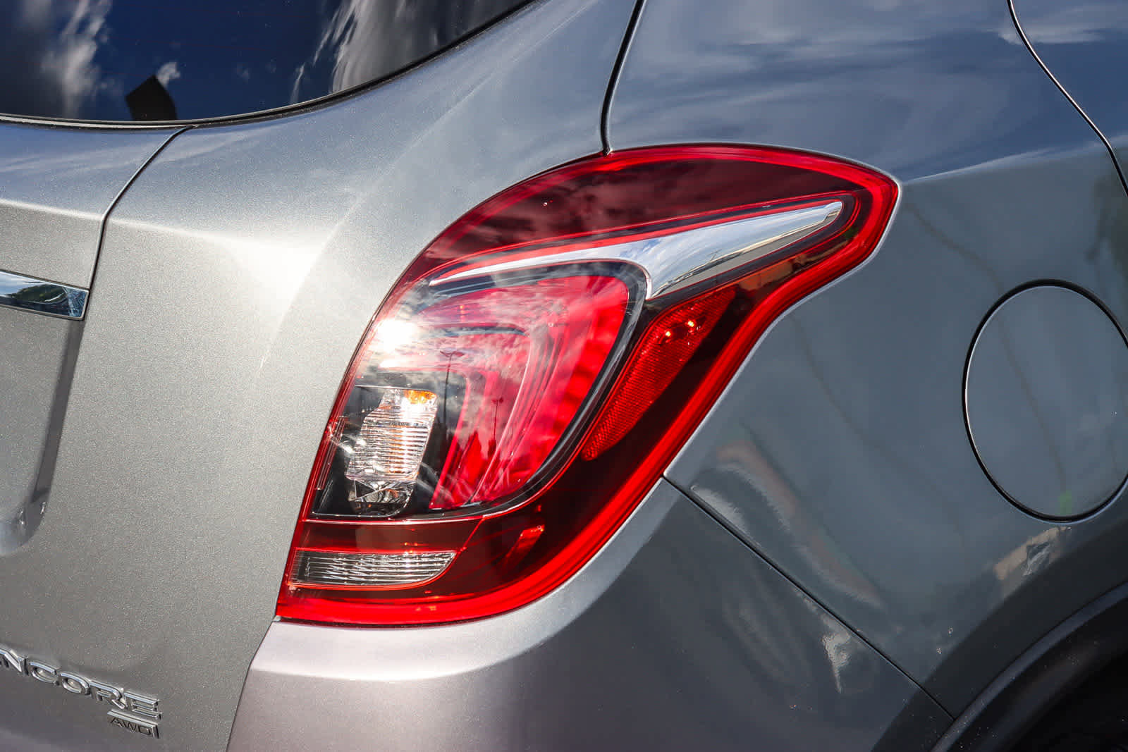 Used 2019 Buick Encore Essence image 8