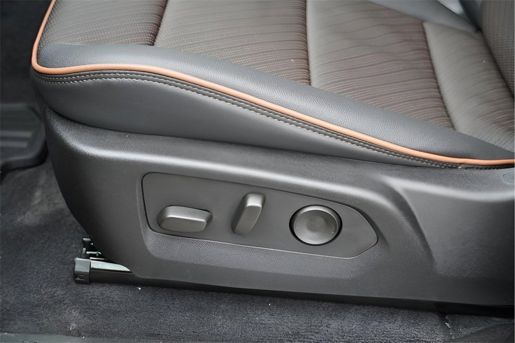 New 2026 GMC Canyon AT4 w/ Technology Plus Package image 24