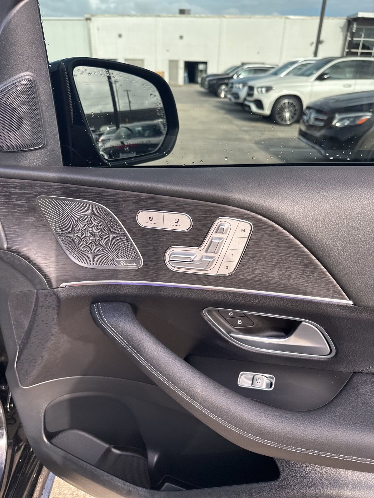 Used 2025 Mercedes-Benz GLE 350 4MATIC image 7