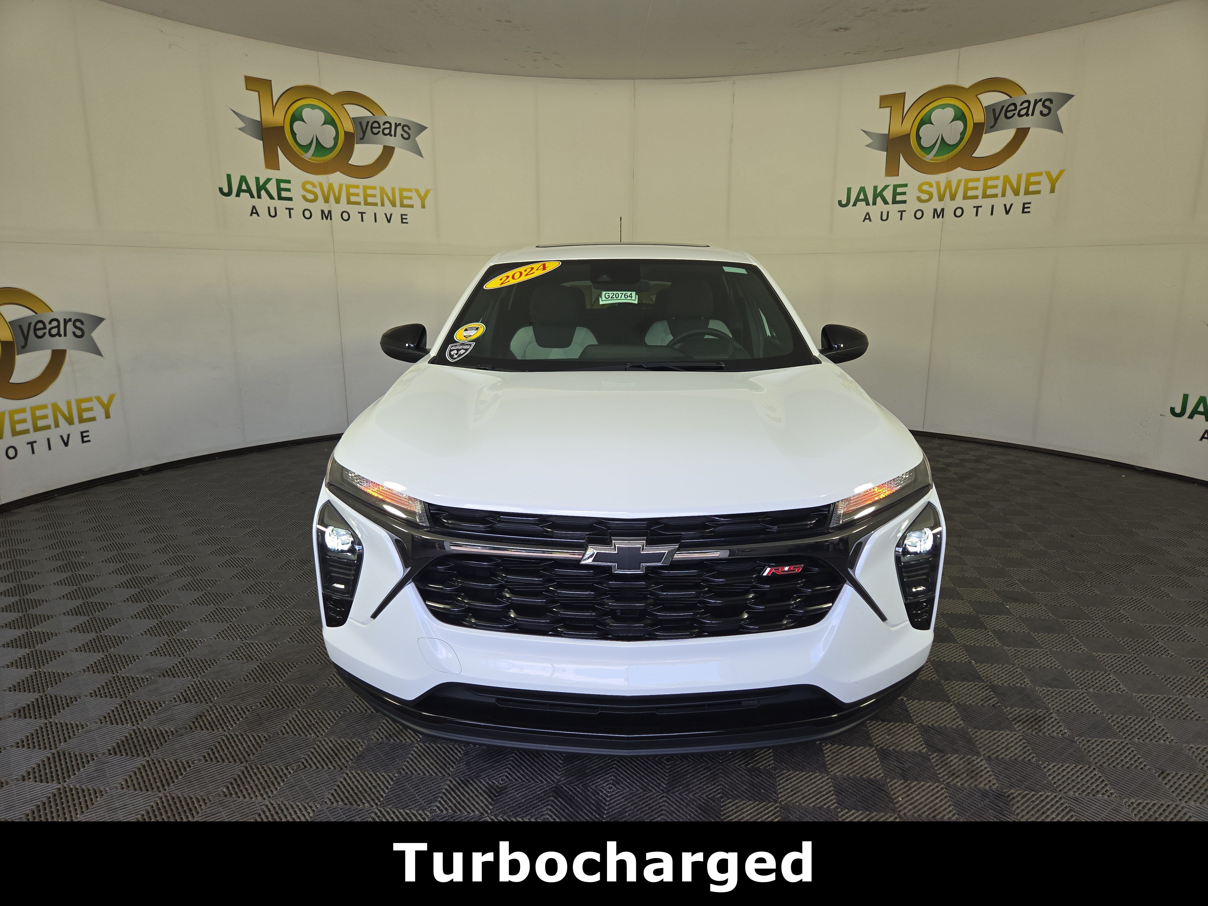 Certified 2024 Chevrolet Trax RS w/ Sunroof Package FWD image 2