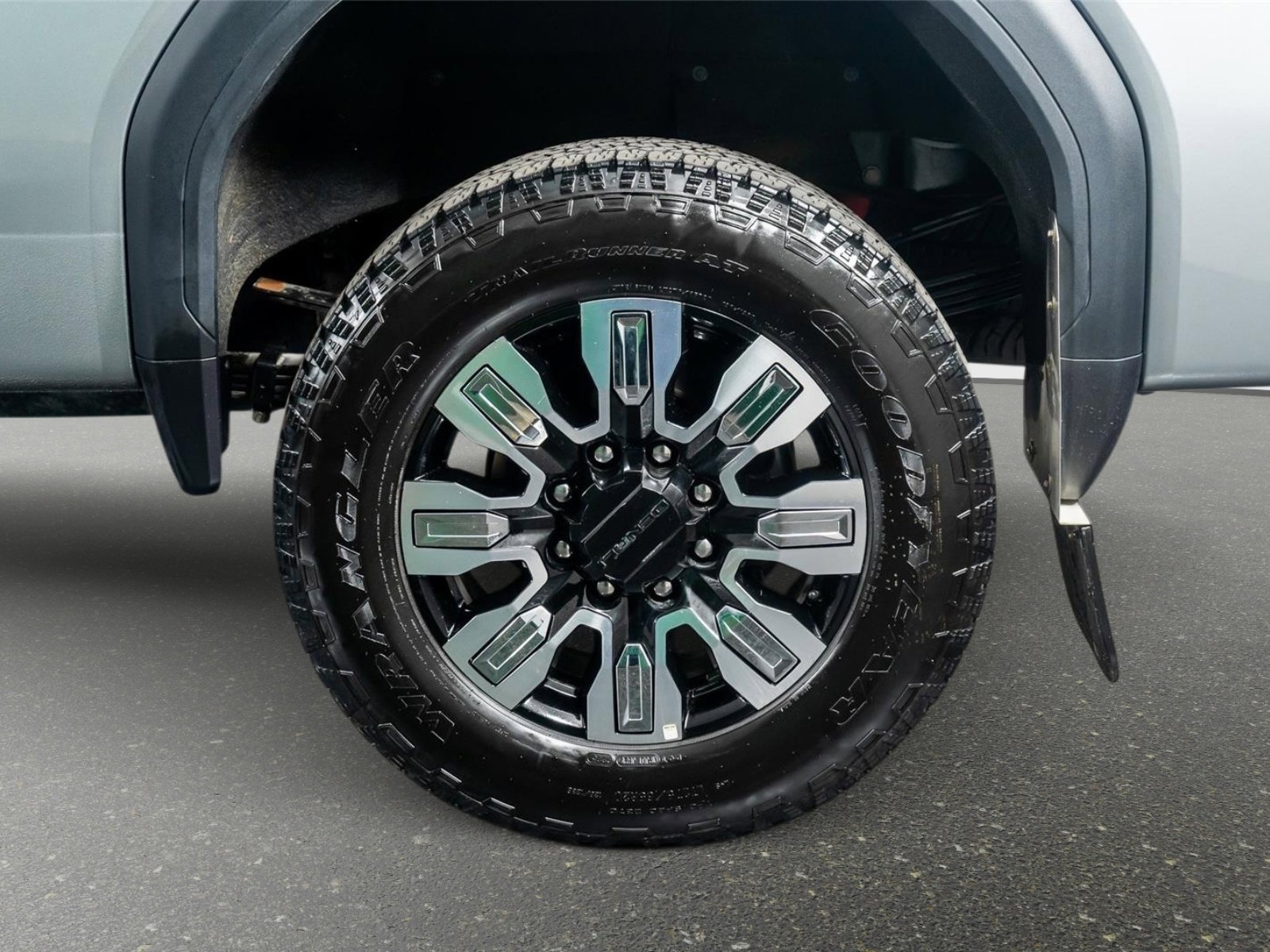 Used 2025 GMC Sierra 3500 Denali w/ Denali Reserve Package image 16