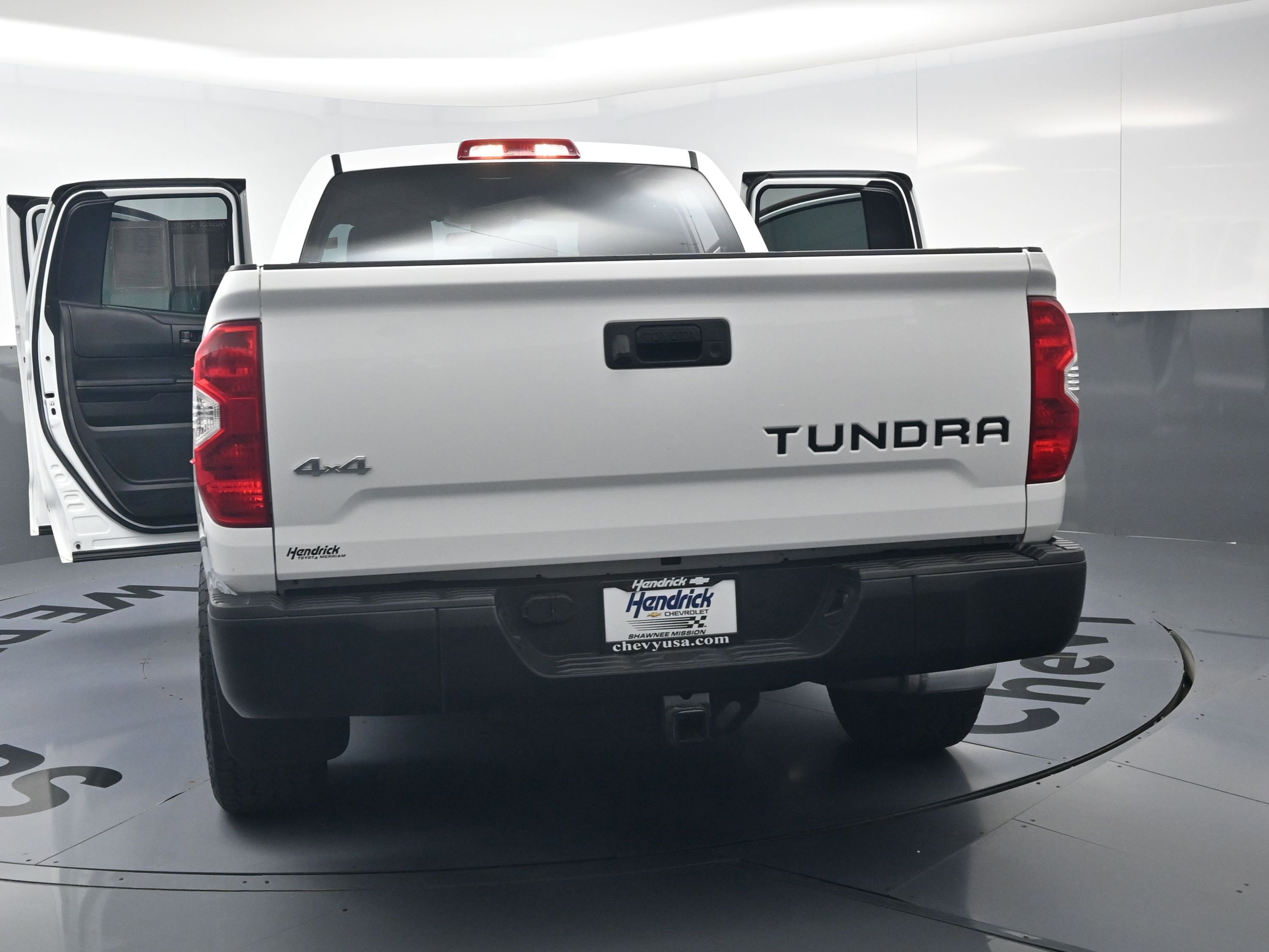 Used 2018 Toyota Tundra SR image 27