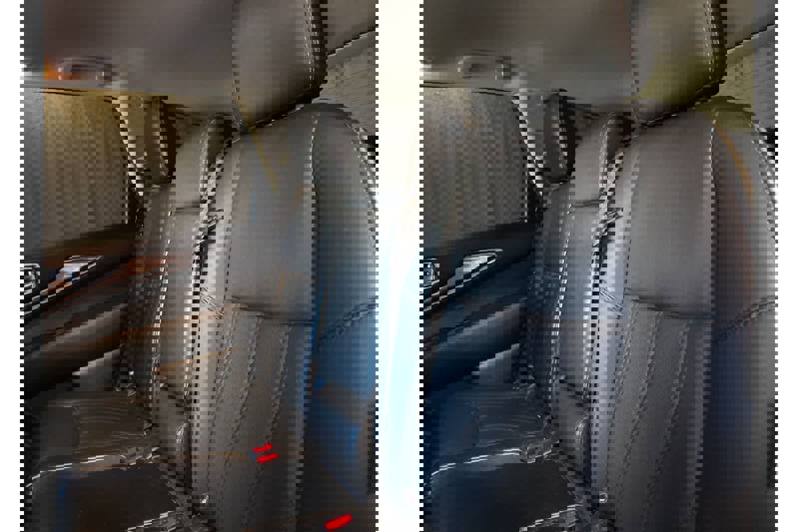 Used 2020 INFINITI QX60 Luxe w/ Essential Package image 14