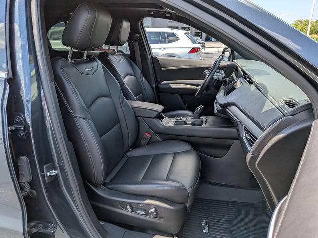 Used 2021 Cadillac XT4 Premium Luxury AWD/4WD image 23