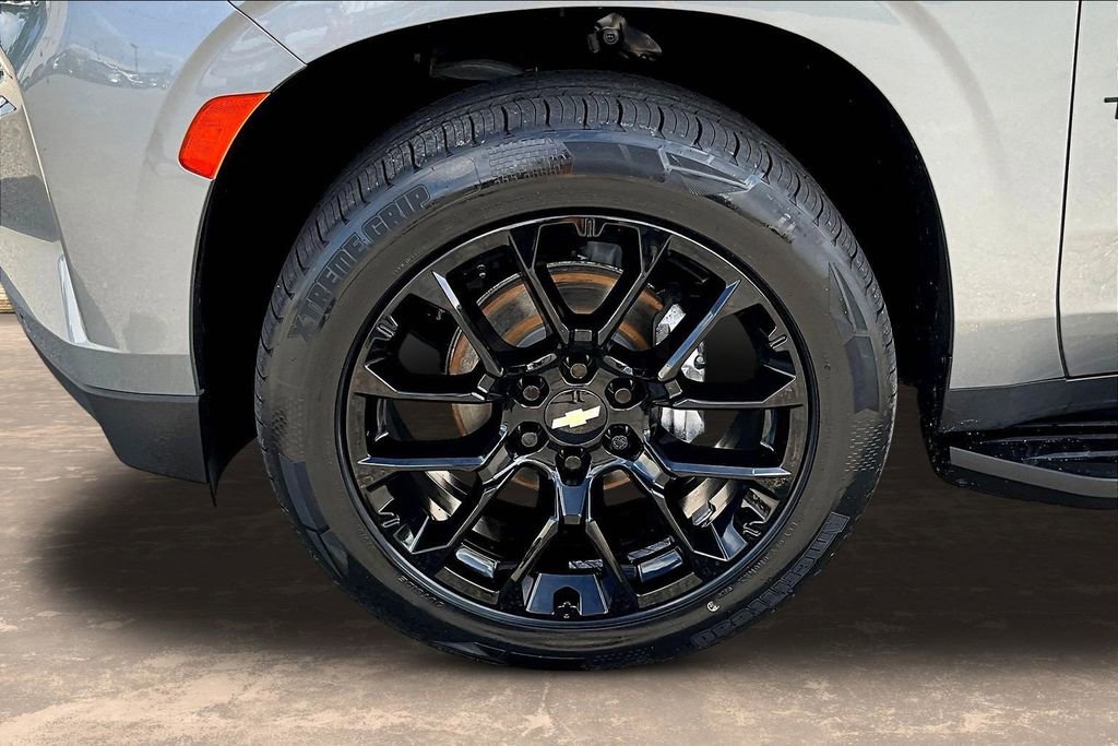 Used 2023 Chevrolet Tahoe RST w/ Luxury Package AWD/4WD image 36