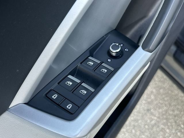 Used 2020 Audi Q3 2.0T Premium Plus w/ Premium Plus Package AWD/4WD image 15