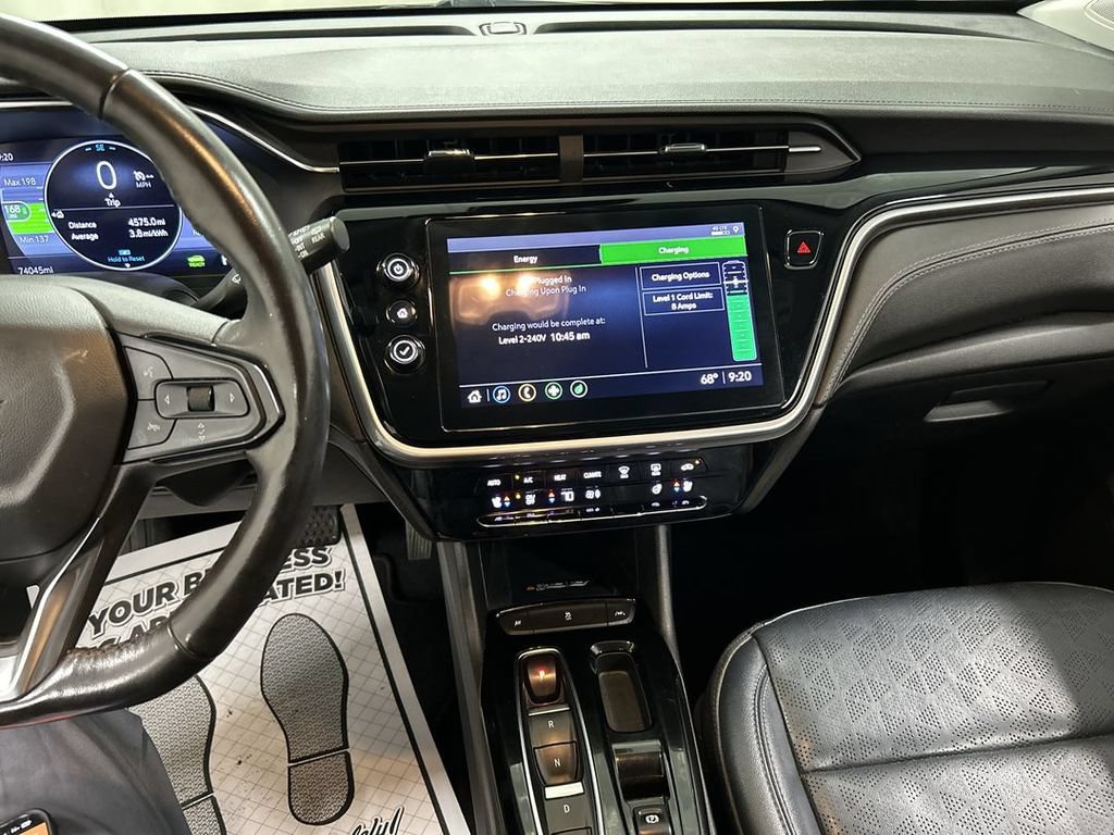 Used 2022 Chevrolet Bolt EUV LT w/ Convenience Package FWD image 18
