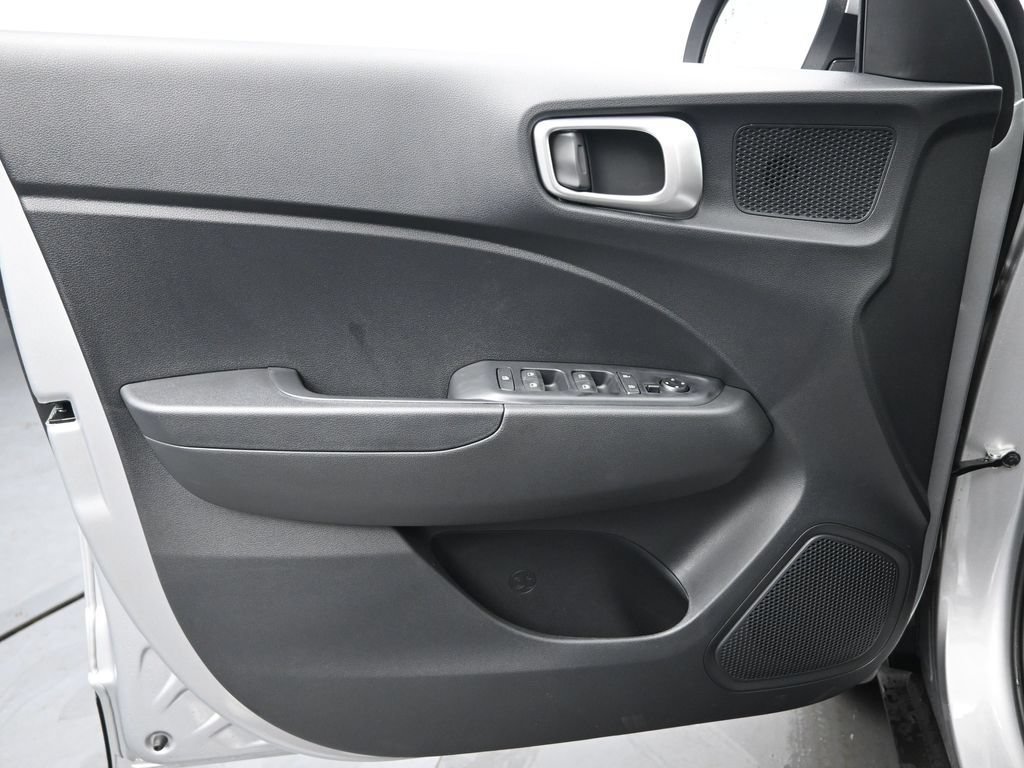 New 2026 Hyundai Venue SEL FWD image 23