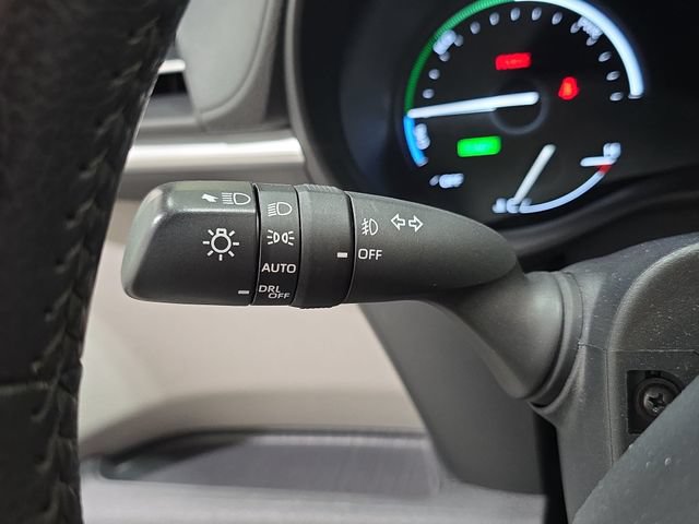 Certified 2024 Toyota Sienna XLE FWD image 21