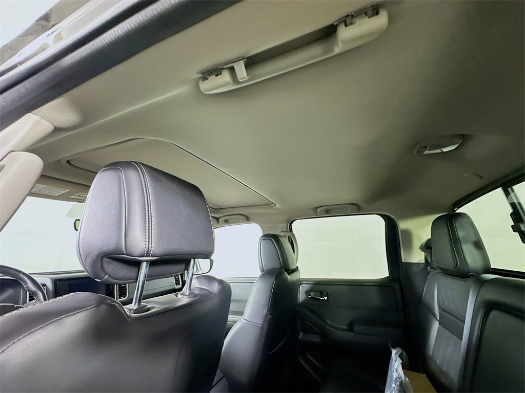 Used 2024 Nissan Frontier SL w/ Technology Package image 13