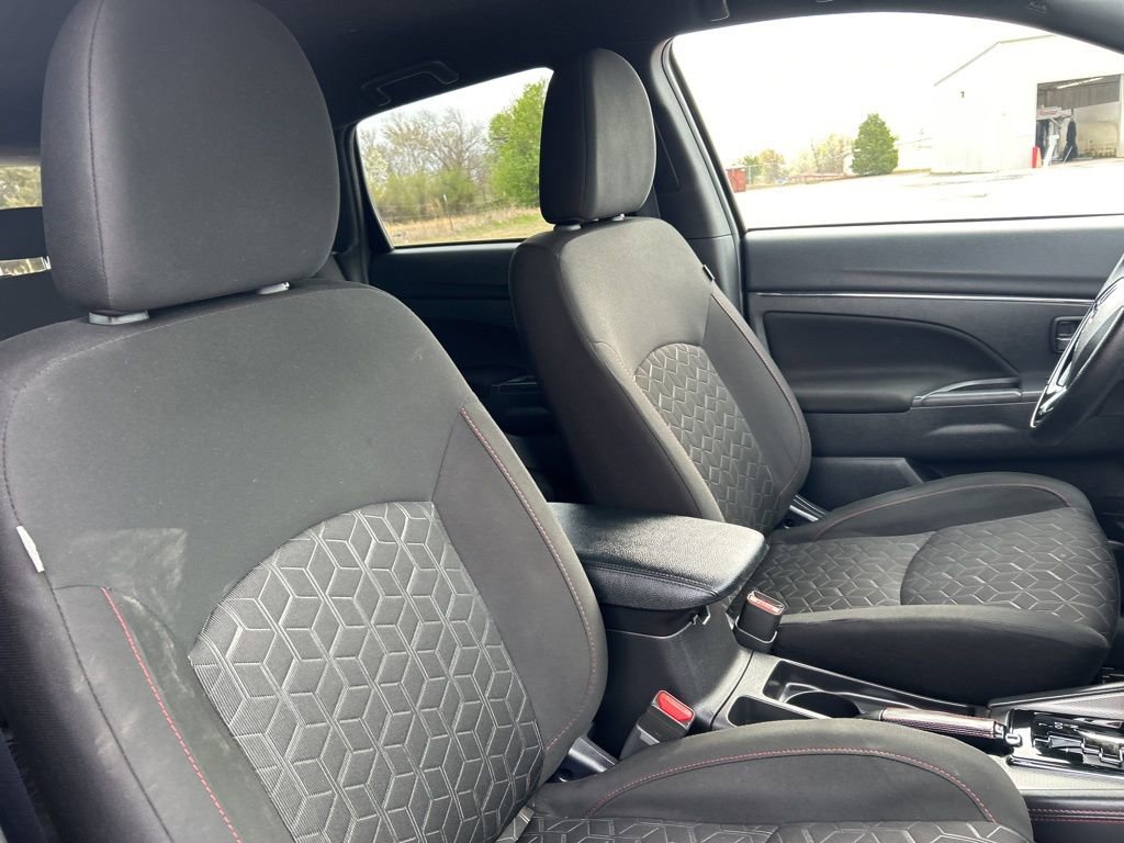 Used 2025 Mitsubishi Outlander Sport SE image 20