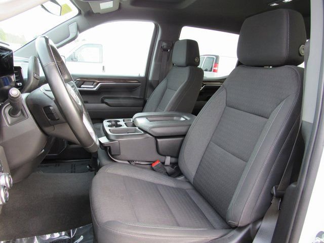 Used 2023 GMC Sierra 1500 SLE image 12