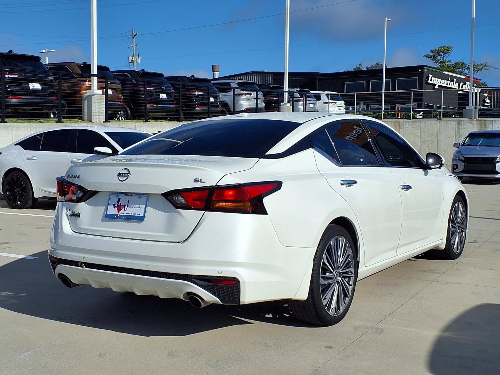 Used 2024 Nissan Altima 2.5 SL FWD image 6