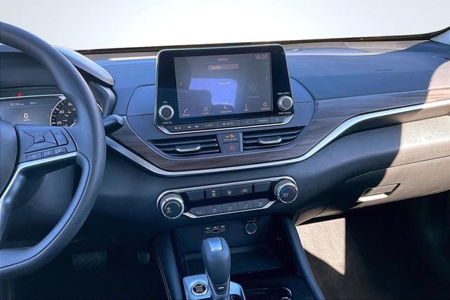 Used 2023 Nissan Altima 2.5 SV FWD image 9