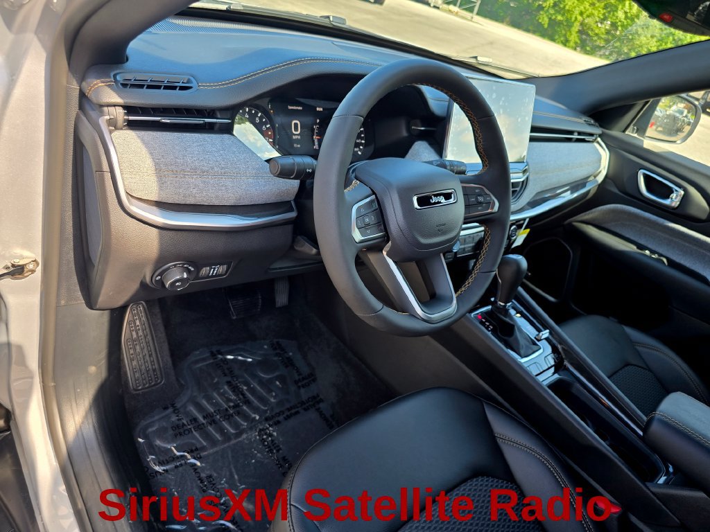 New 2026 Jeep Compass Latitude AWD/4WD image 23
