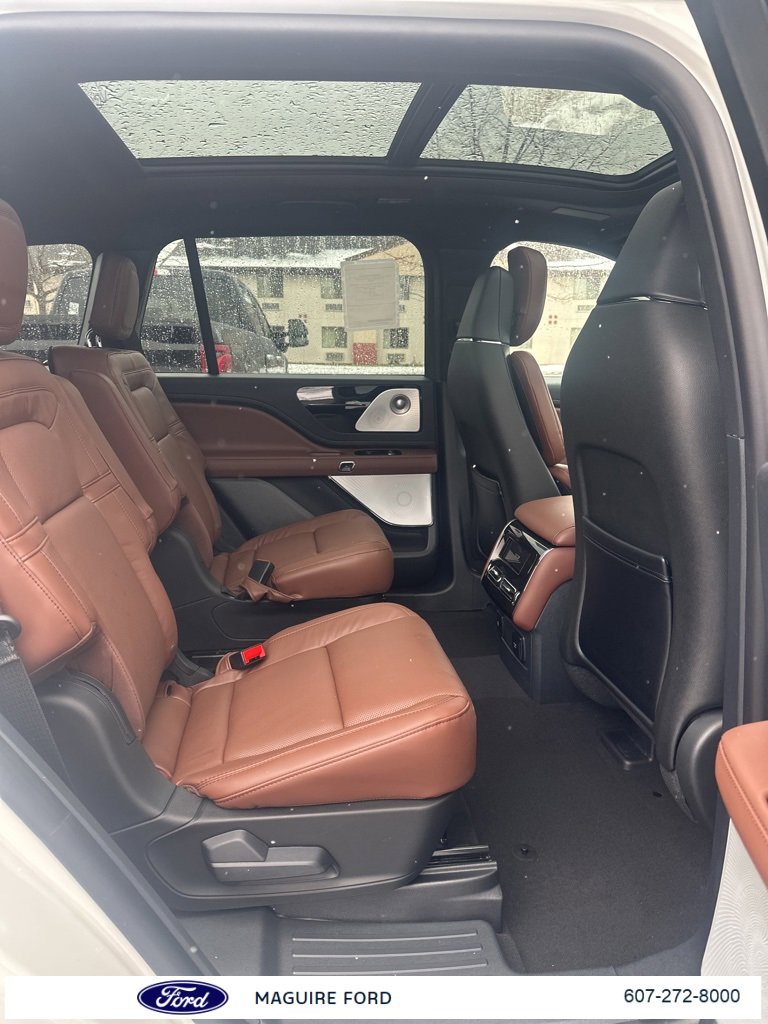 New 2026 Lincoln Aviator Reserve w/ Luxury Package image 12
