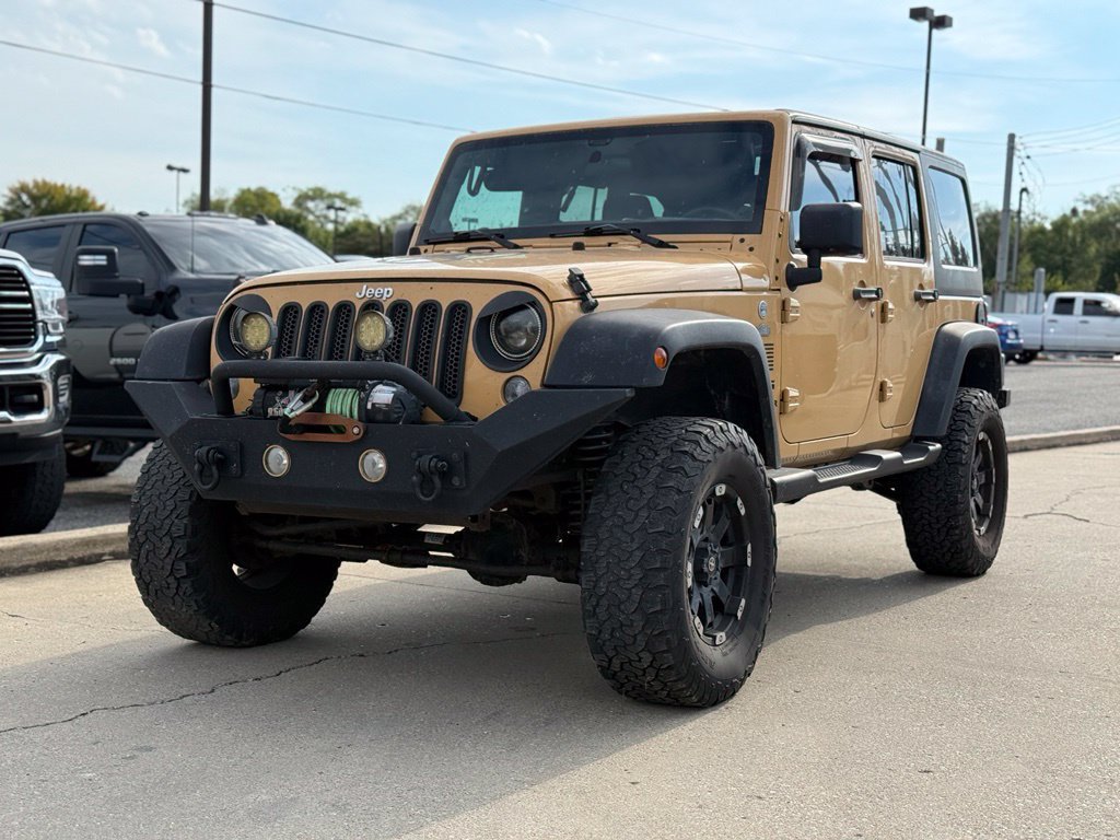 Used 2014 Jeep Wrangler Unlimited Sport w/ Max Tow Package AWD/4WD image 2