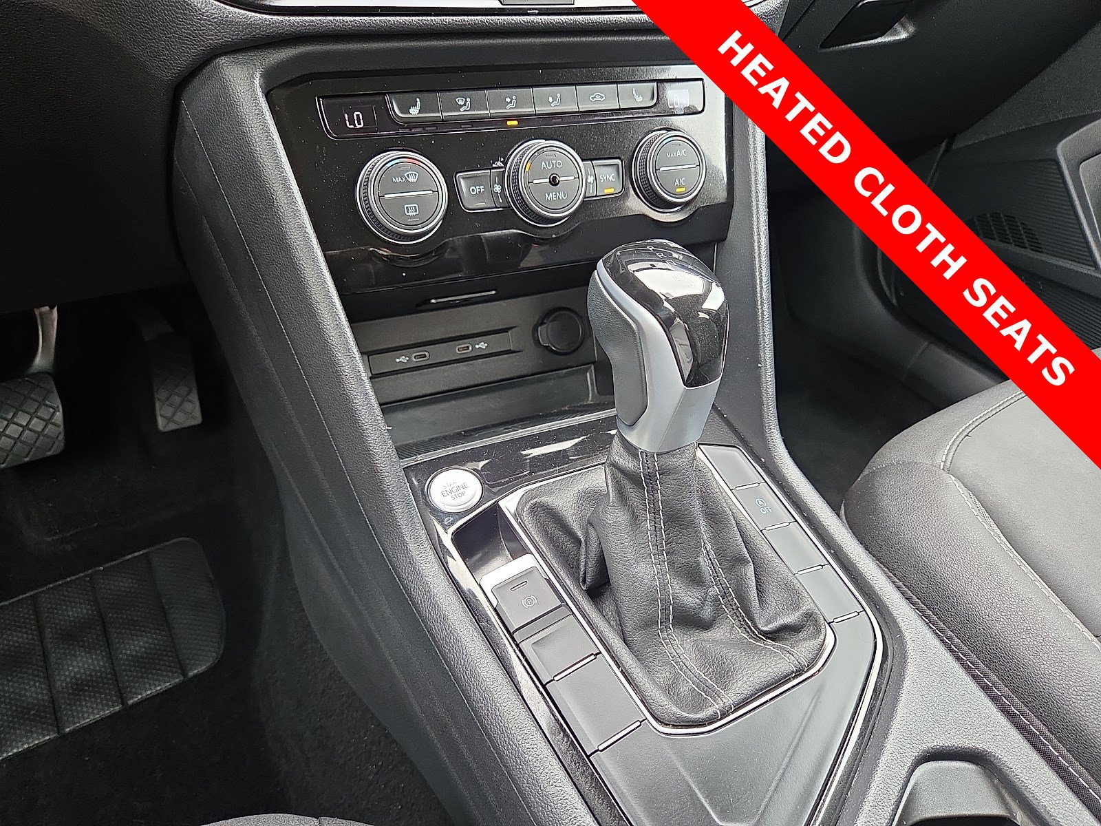 Used 2024 Volkswagen Taos SE FWD image 25