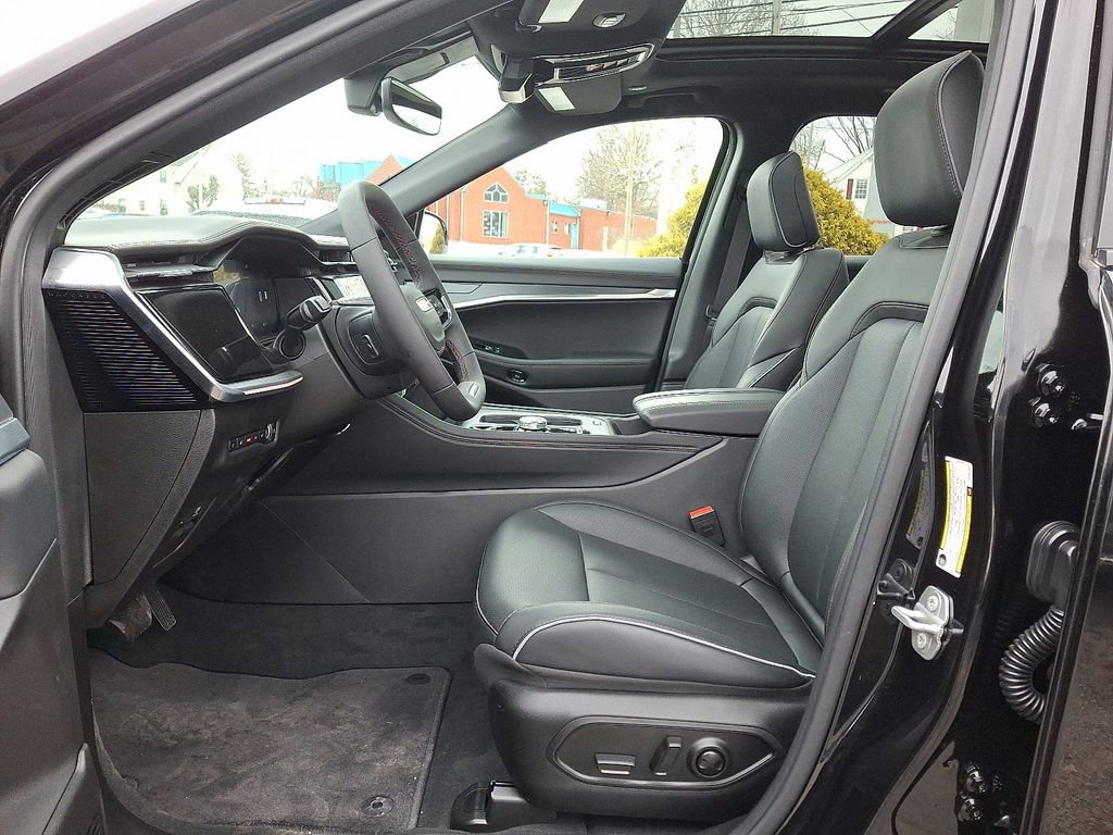 Used 2025 Jeep Wagoneer S Limited image 13