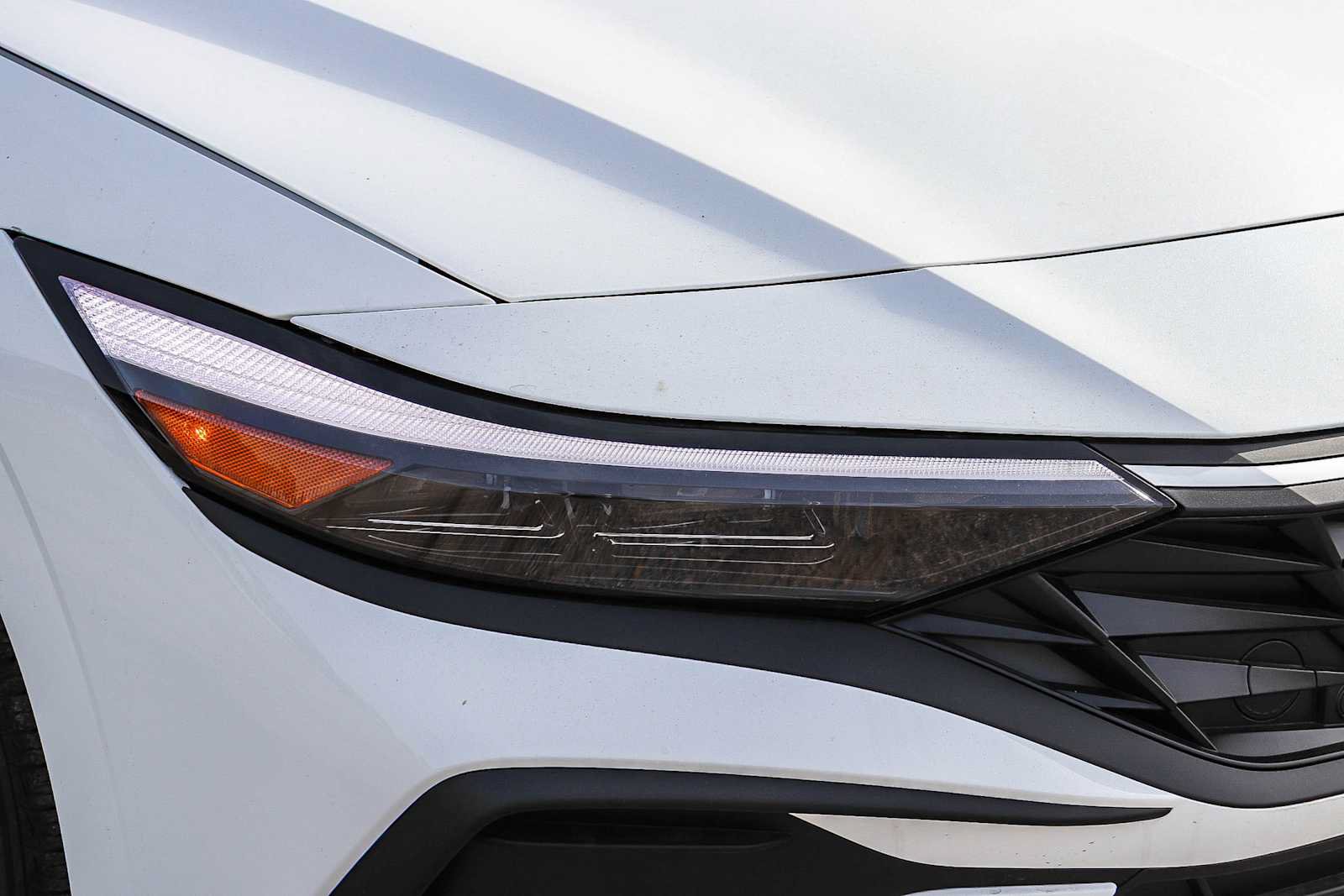 New 2026 Hyundai Elantra Hybrid FWD image 4