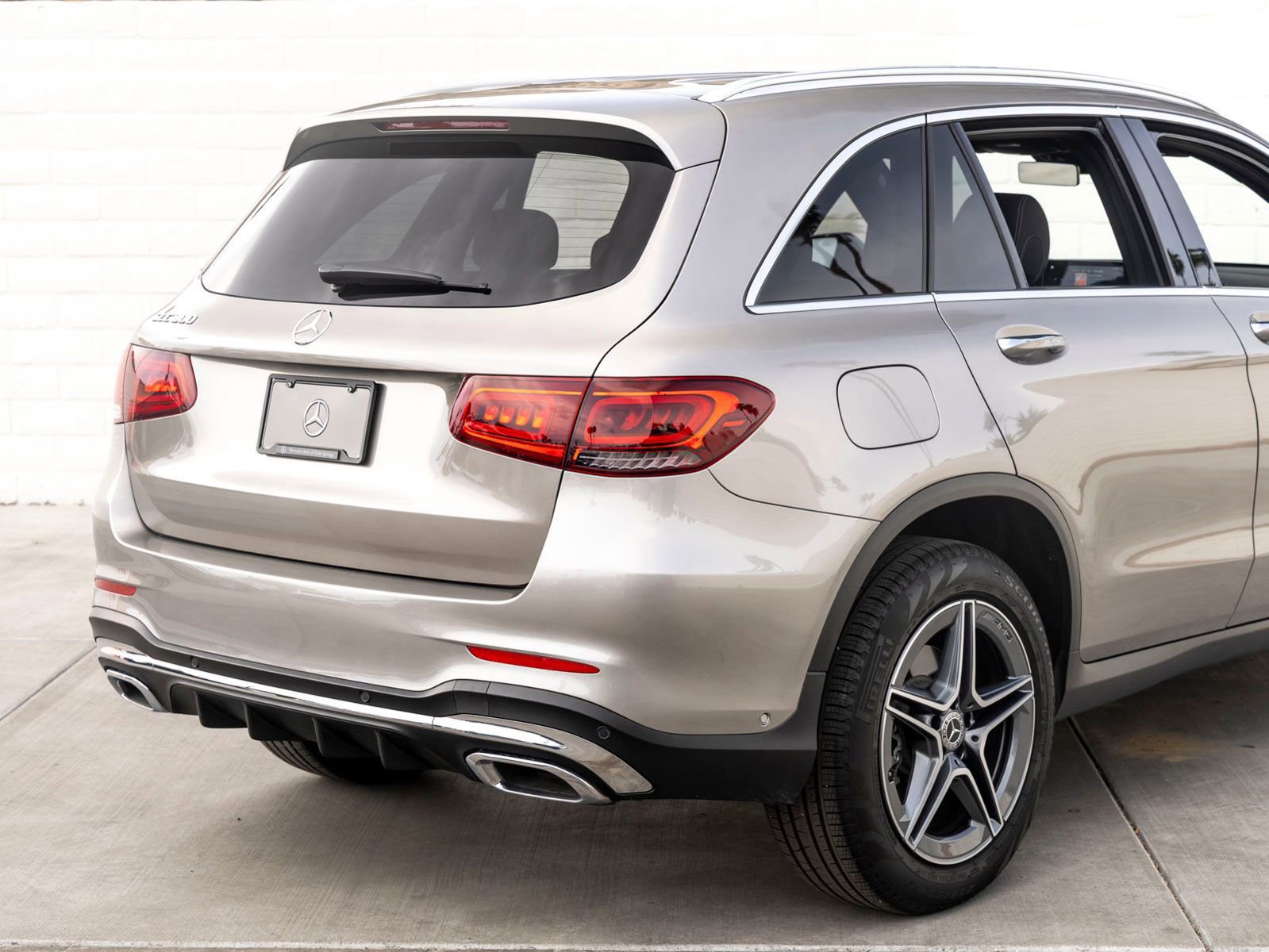 Used 2022 Mercedes-Benz GLC 300 image 11