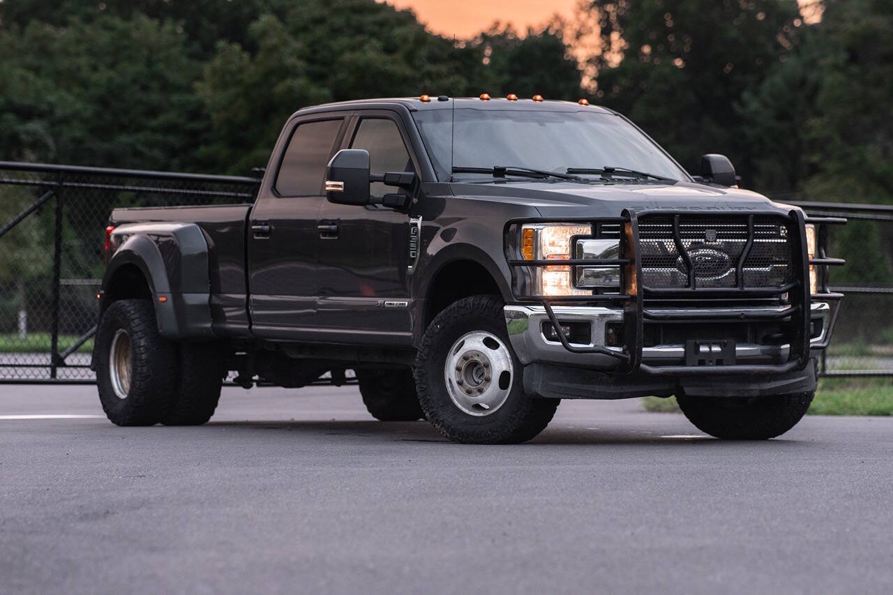 Used 2017 Ford F350 Lariat w/ FX4 Off-Road Package AWD/4WD image 1