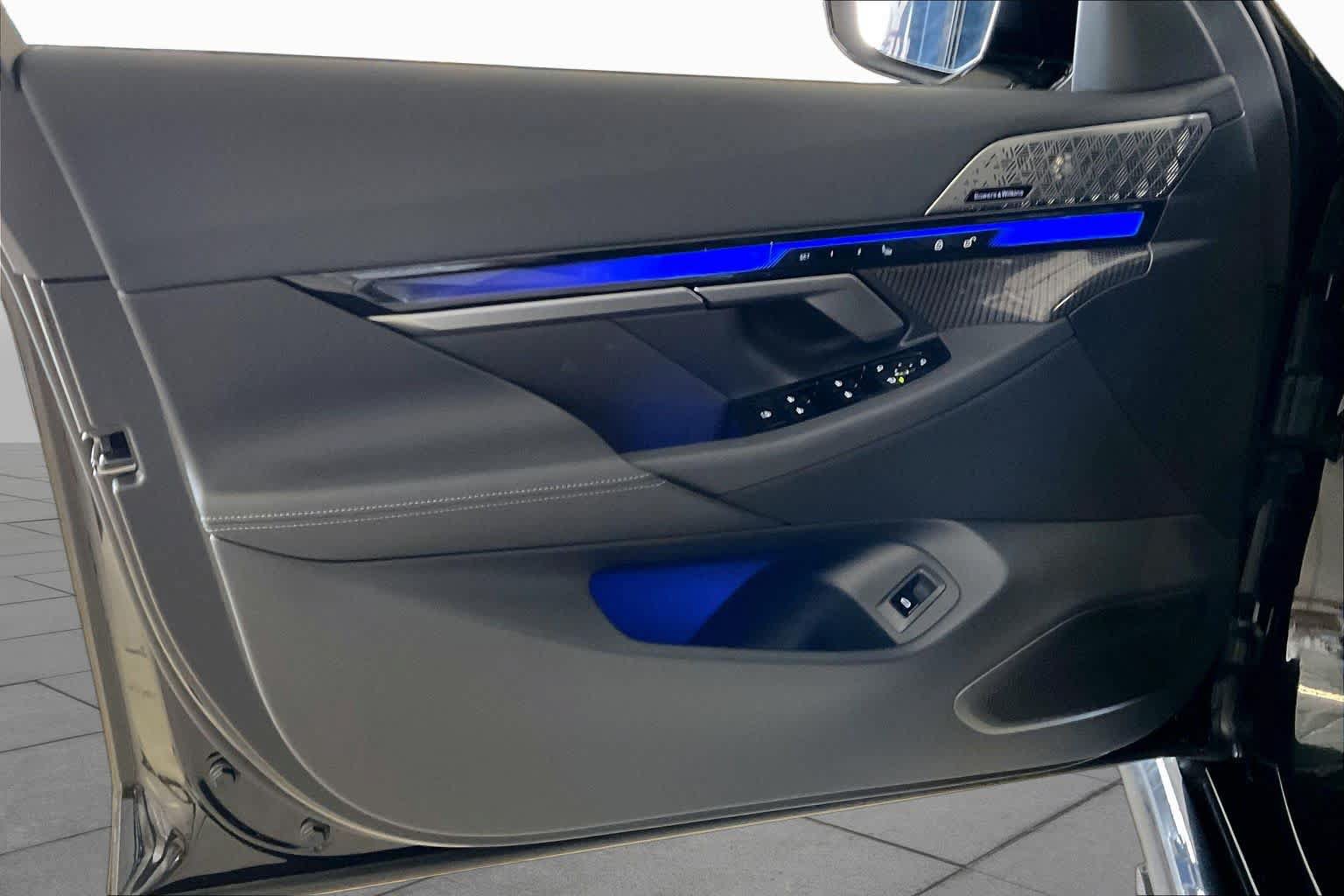 New 2027 BMW M5 Touring AWD/4WD image 10