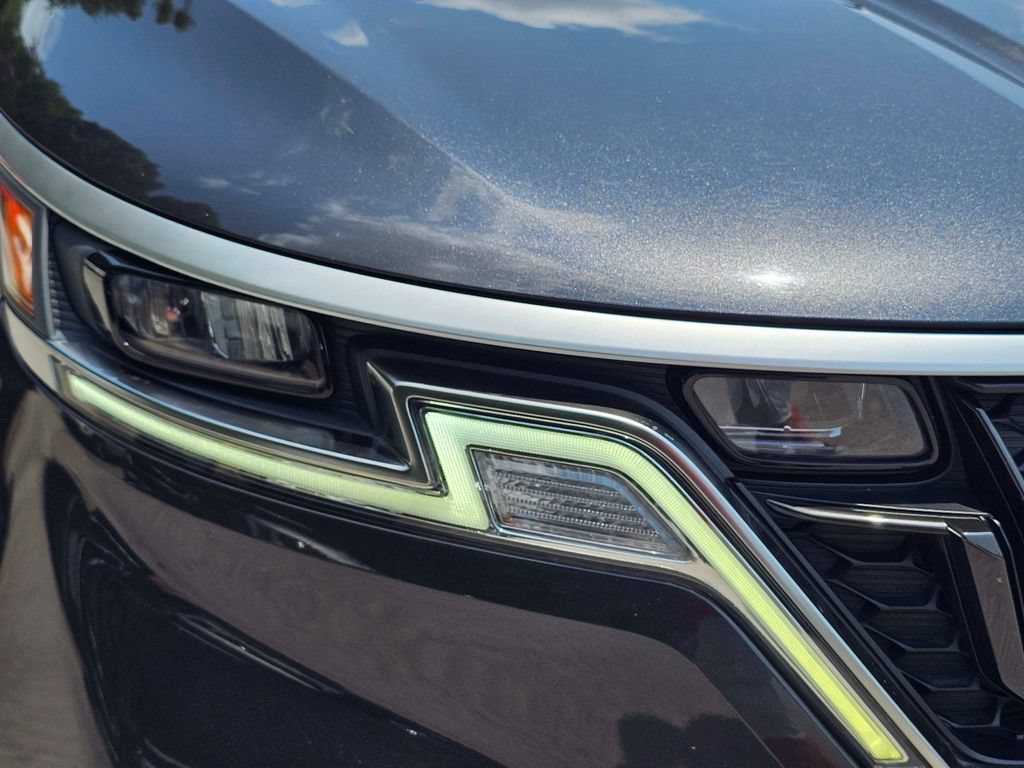 Certified 2023 Kia Carnival LX FWD image 4