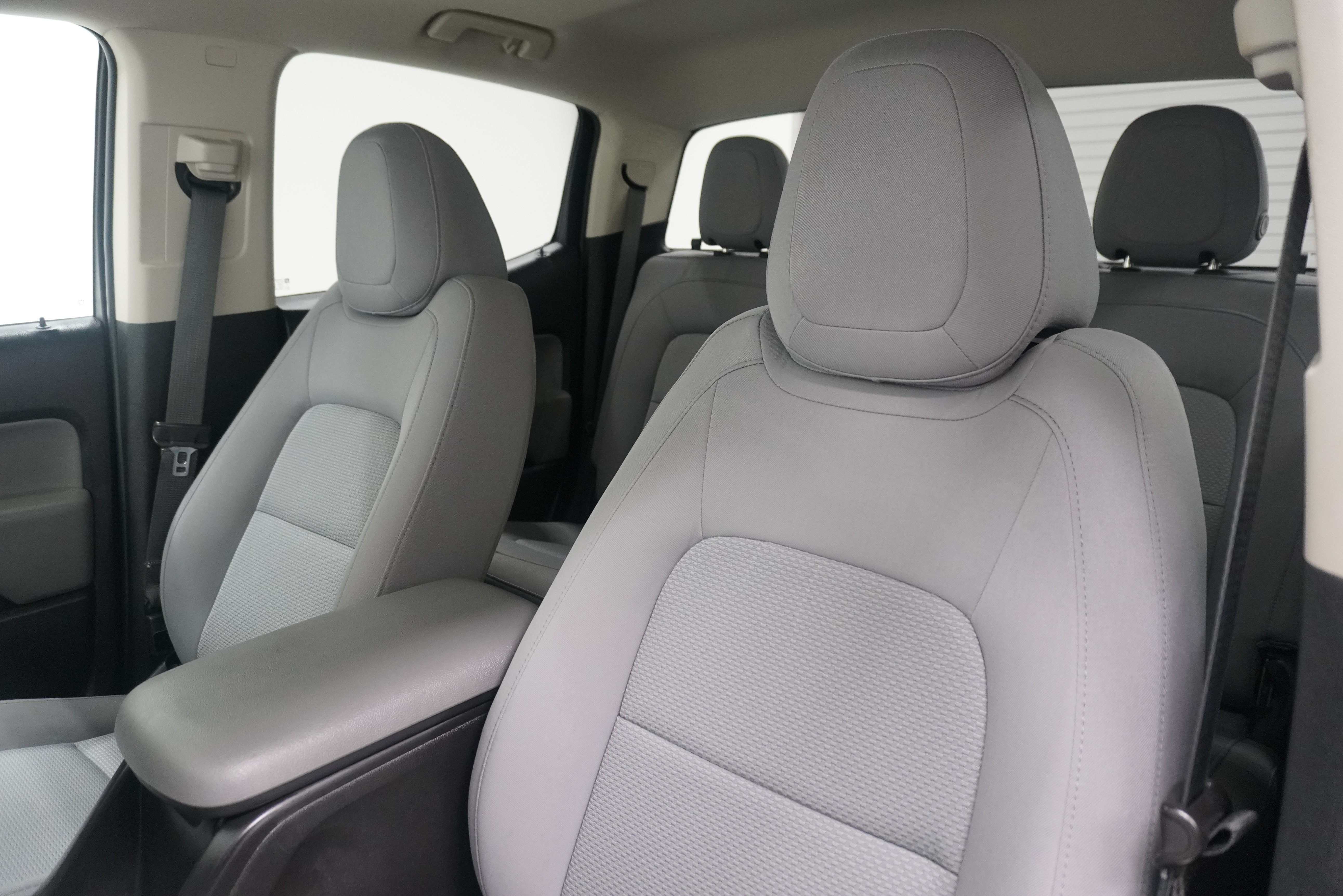 Used 2018 Chevrolet Colorado W/T w/ WT Convenience Package RWD image 10