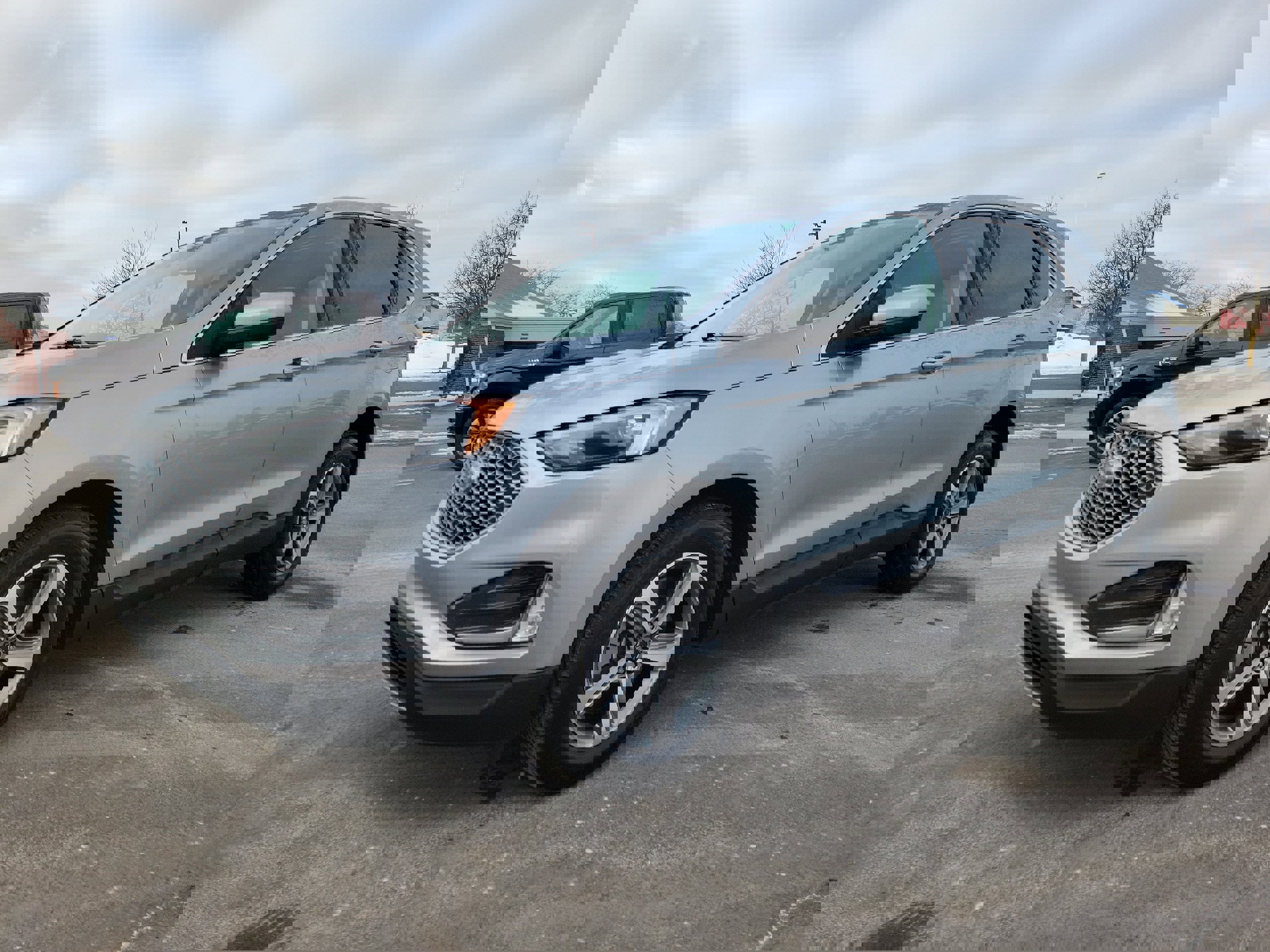 Used 2024 Ford Edge SEL w/ Convenience Package image 2