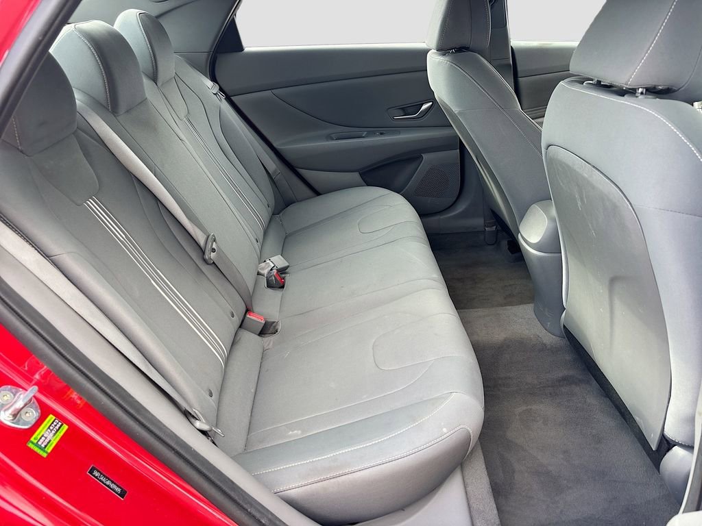 Used 2023 Hyundai Elantra SEL w/ Convenience Package image 26