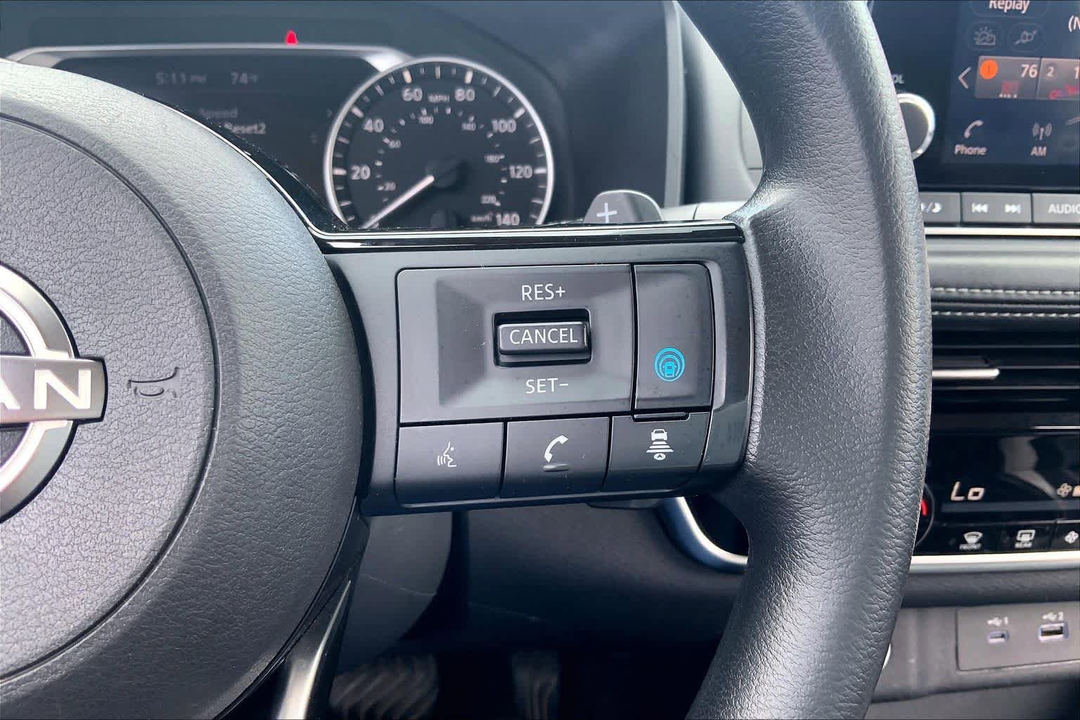 Used 2022 Nissan Rogue SV AWD/4WD image 25