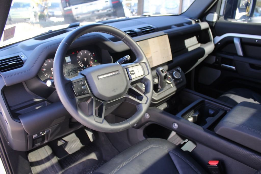 Used 2024 Land Rover Defender 130 Outbound image 5