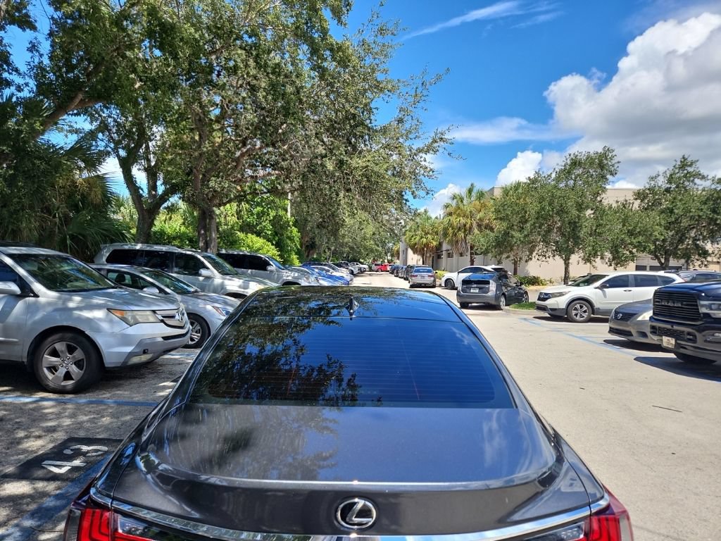 Certified 2025 Lexus ES 350 w/ Premium Package FWD image 10