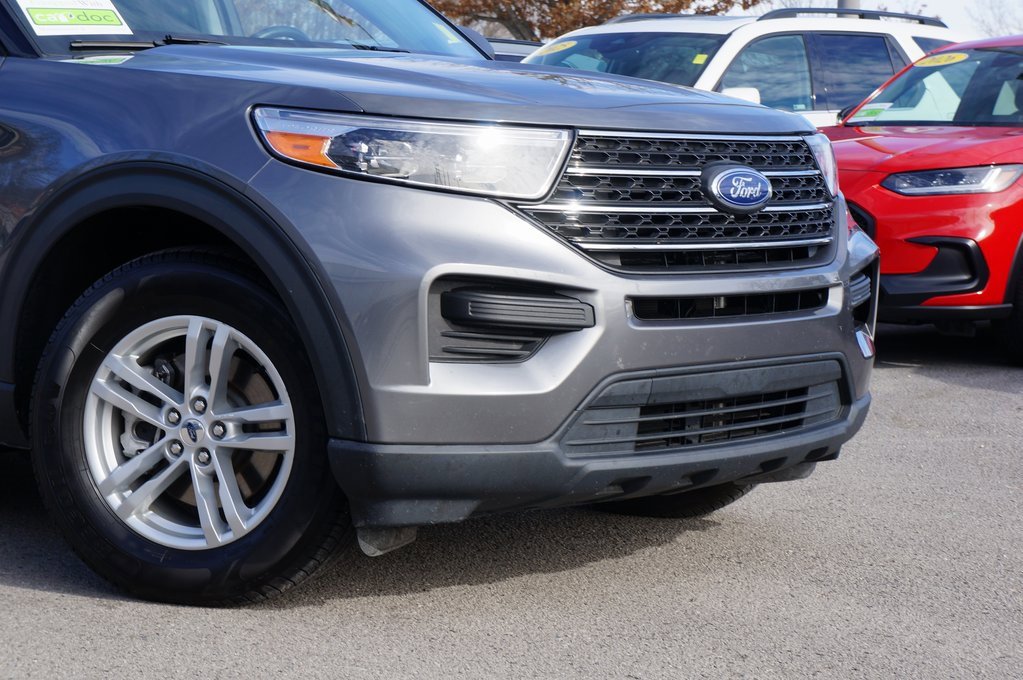 Used 2022 Ford Explorer XLT w/ Class IV Trailer Tow Package image 3