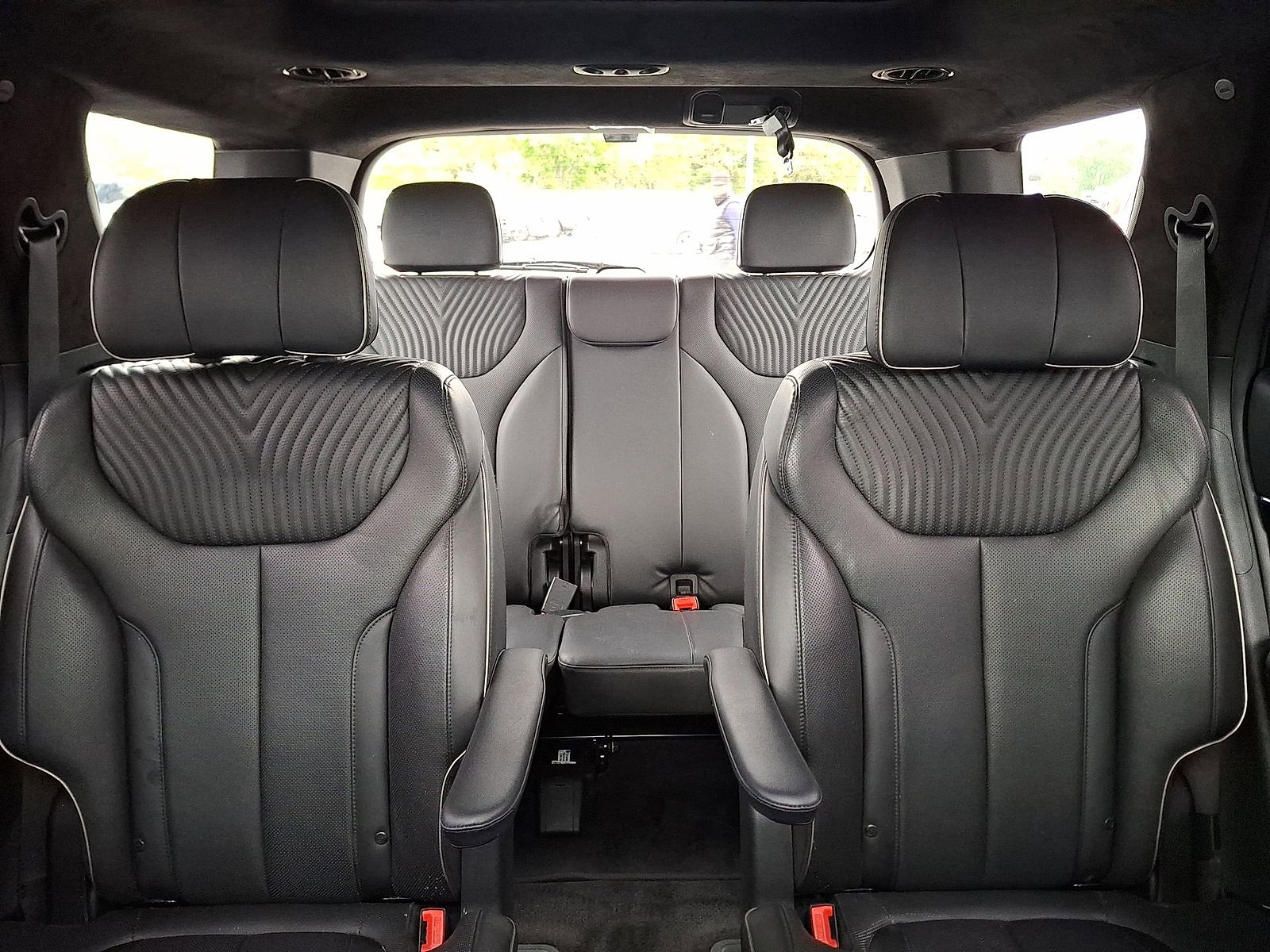 Used 2023 Hyundai Palisade Calligraphy image 13