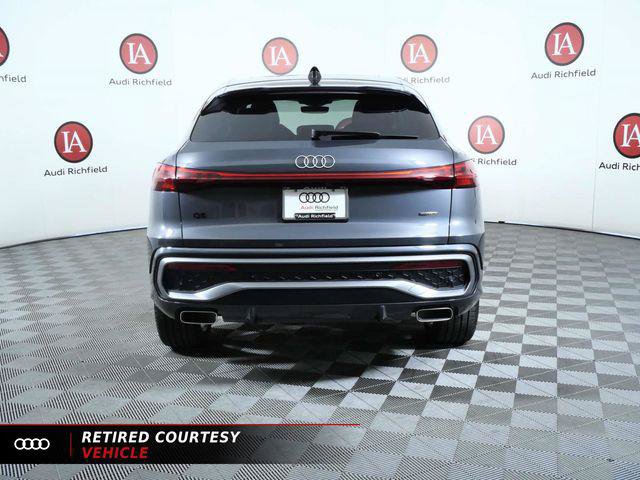Used 2025 Audi Q5 Premium Plus w/ Premium Plus AWD/4WD image 8