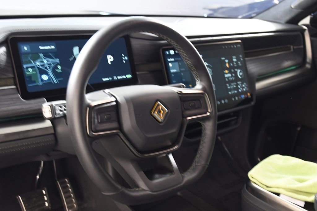 Used 2024 Rivian R1S Adventure AWD/4WD image 13