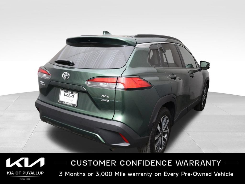 Used 2022 Toyota Corolla Cross XLE w/ Convenience Package AWD/4WD image 5